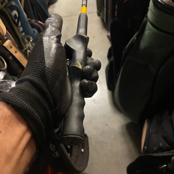 Momentus swing trainer In Right Handed - Picture 5 of 6